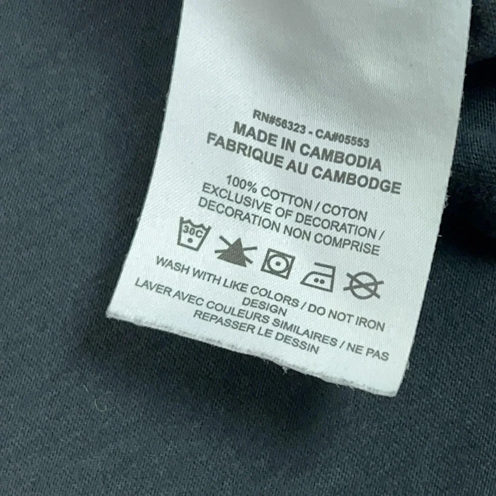 Nike Shirt Mens 2XL Black The Nike Tee Swoosh Eyes Graphic Tee T‎ Casual Street